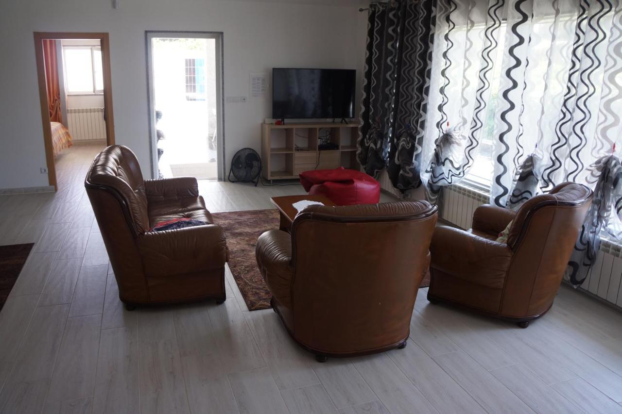 Casinha Das Bonecas - Casa Com Piscina Privada Aveiro Exterior foto