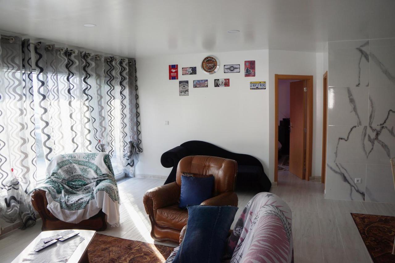 Casinha Das Bonecas - Casa Com Piscina Privada Aveiro Exterior foto